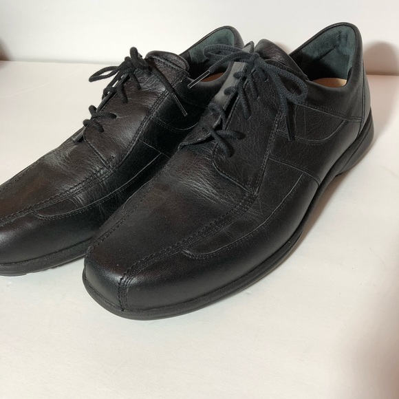 Hartjes Other - Hartjes Black Lace Up Dress Shoes